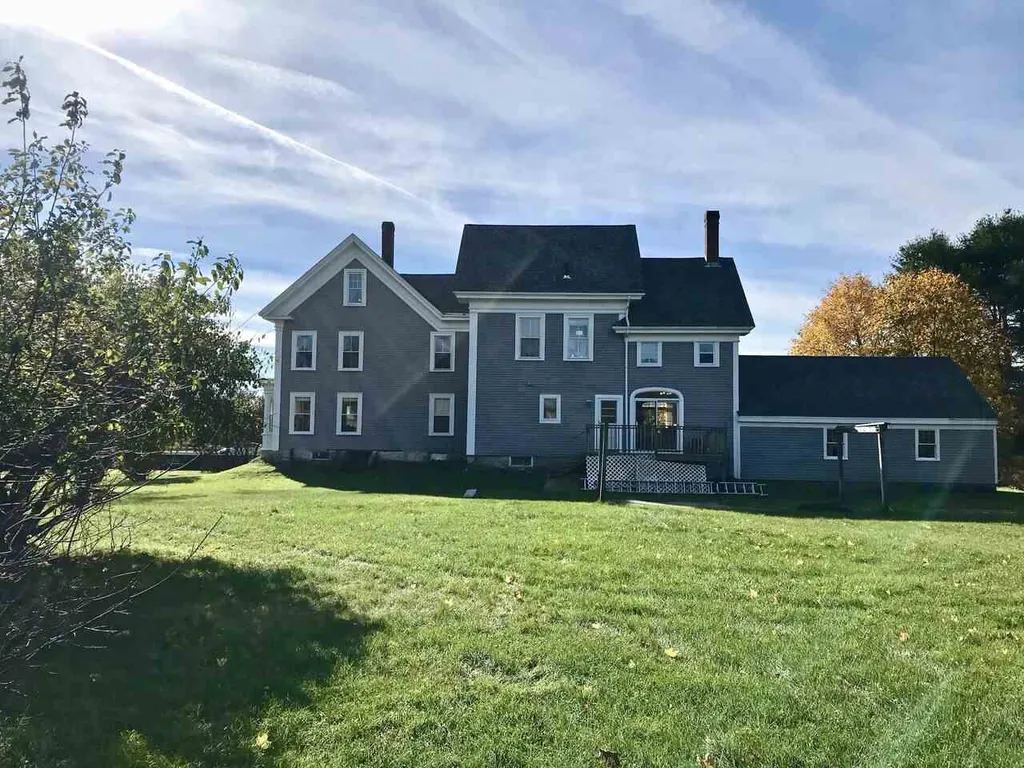 69 Atlantic Avenue North Hampton NH 03862