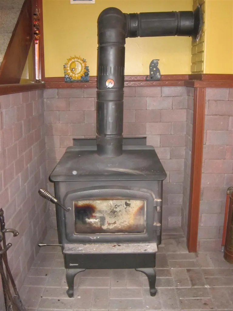 83 Mountain View Road Putney VT 05346