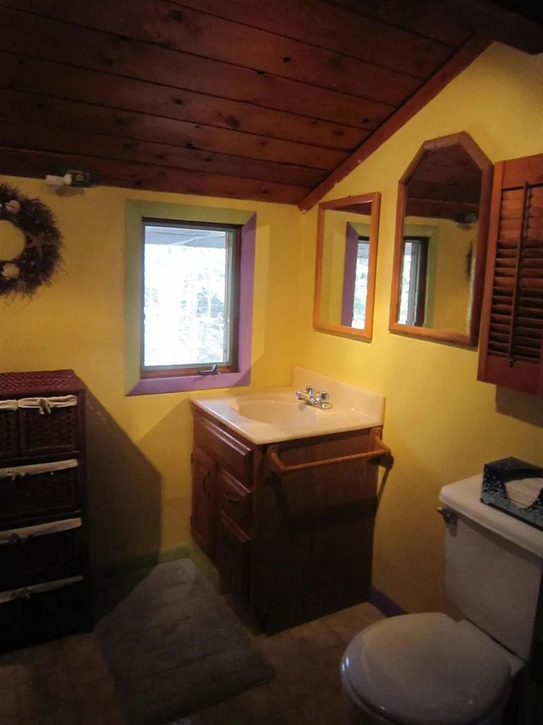 83 Mountain View Road Putney VT 05346