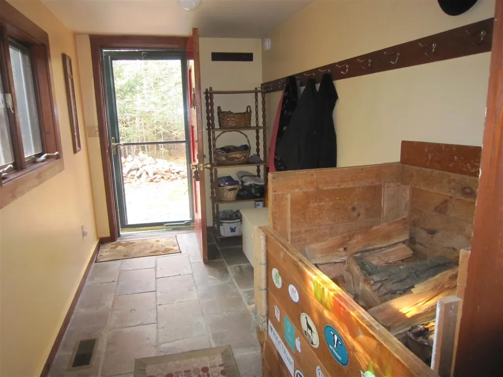 83 Mountain View Road Putney VT 05346