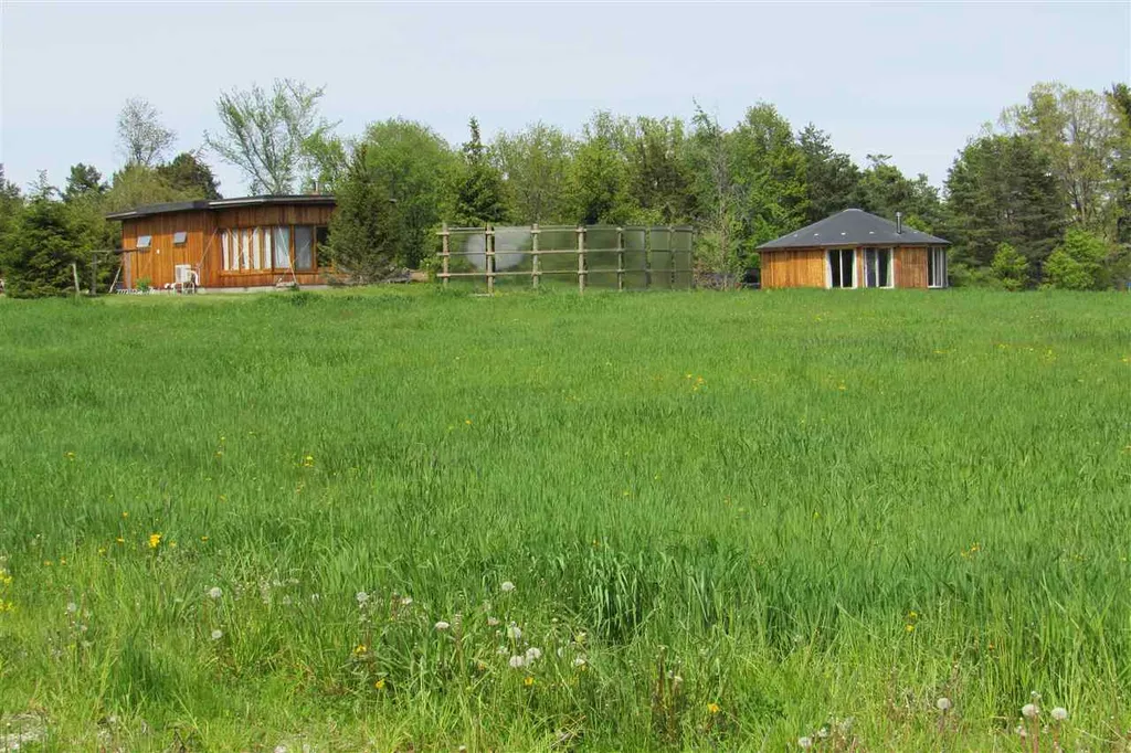 2137 North Bingham Street Cornwall VT 05753