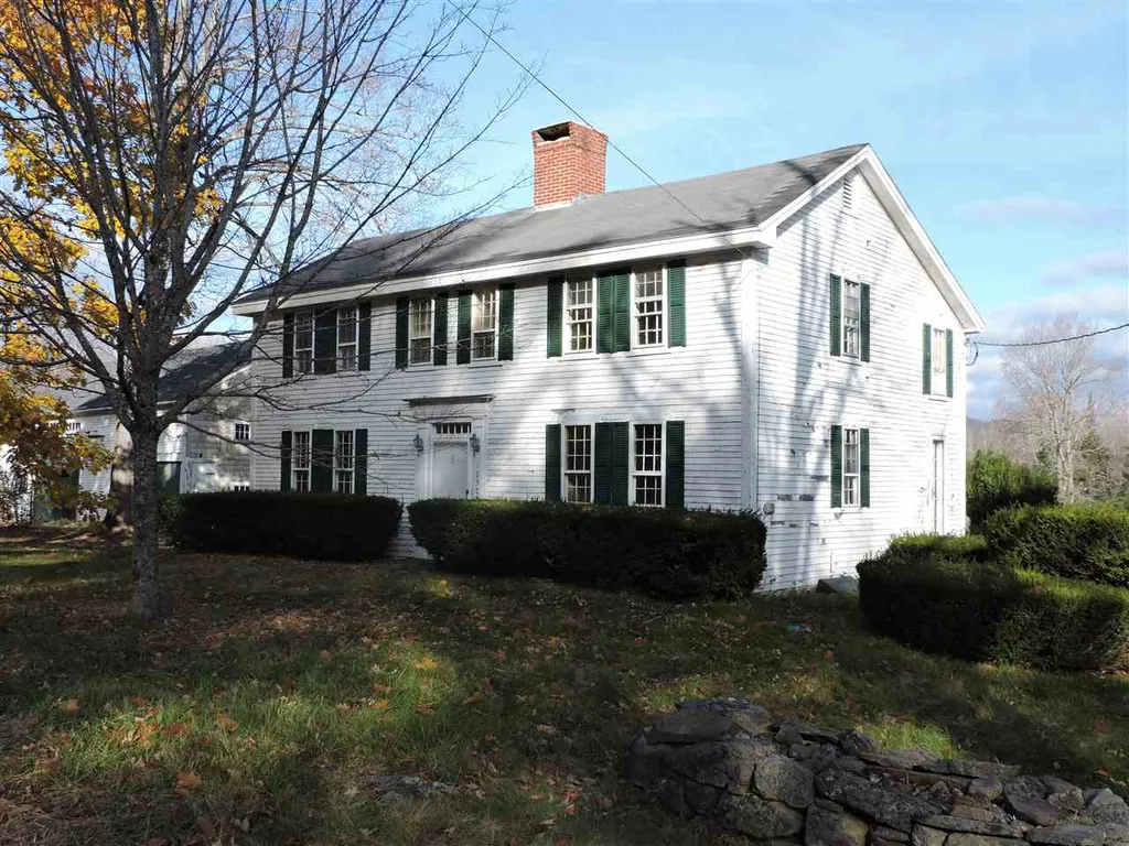1050 Murray Hill Road Hill NH 03243-3246