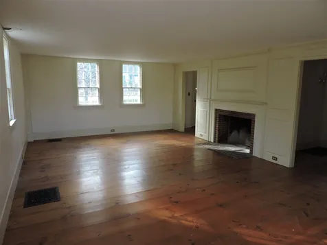 1050 Murray Hill Road Hill NH 03243-3246