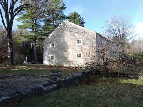 1050 Murray Hill Road Hill NH 03243-3246
