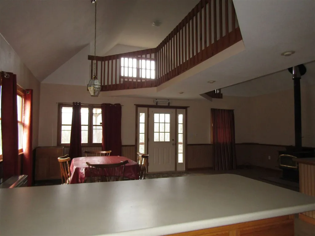 31 Mackinnon Road Colebrook NH 03576
