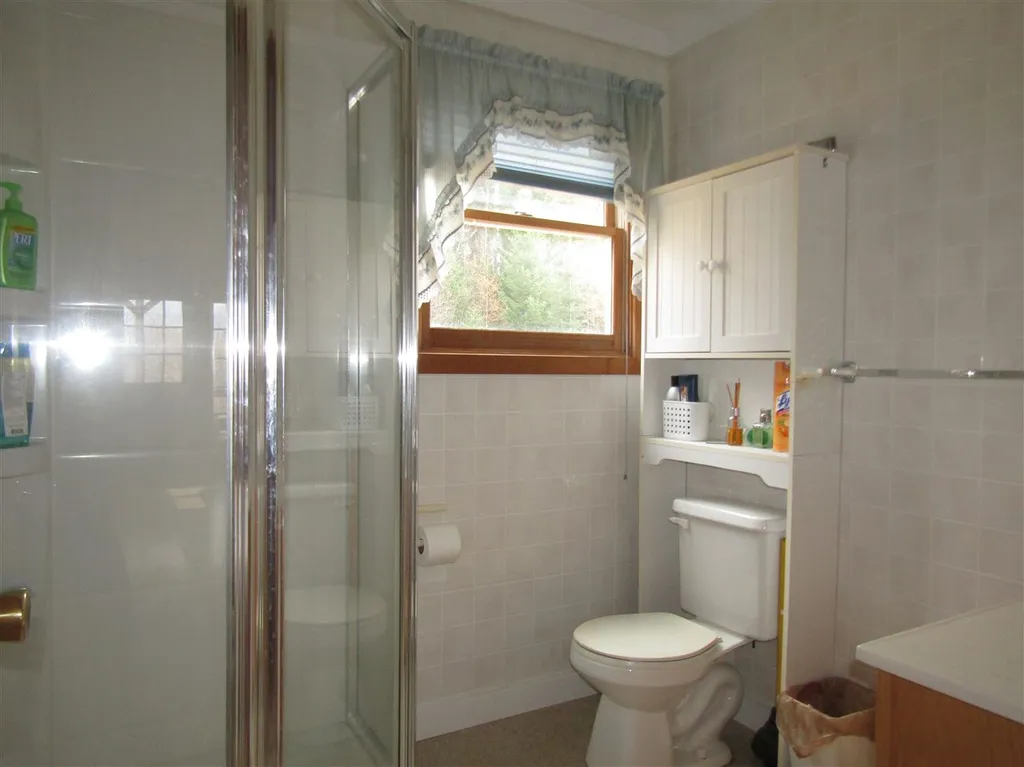 31 Mackinnon Road Colebrook NH 03576