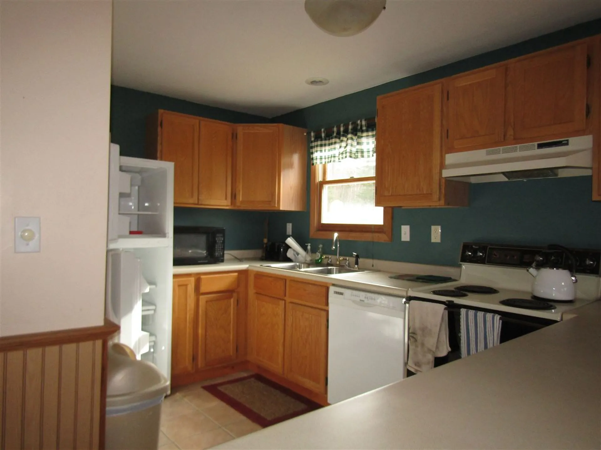 31 Mackinnon Road Colebrook NH 03576