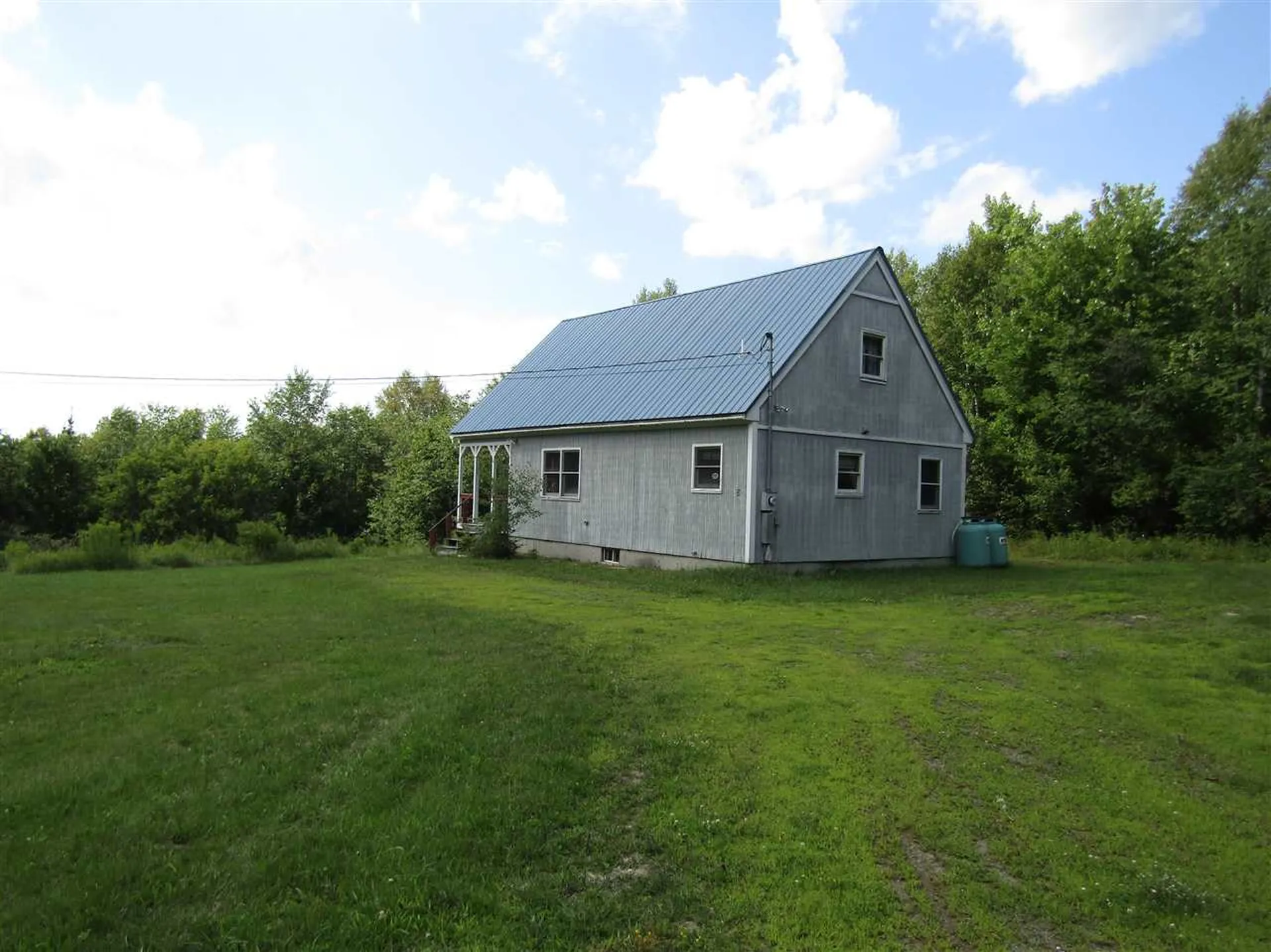 31 Mackinnon Road Colebrook NH 03576