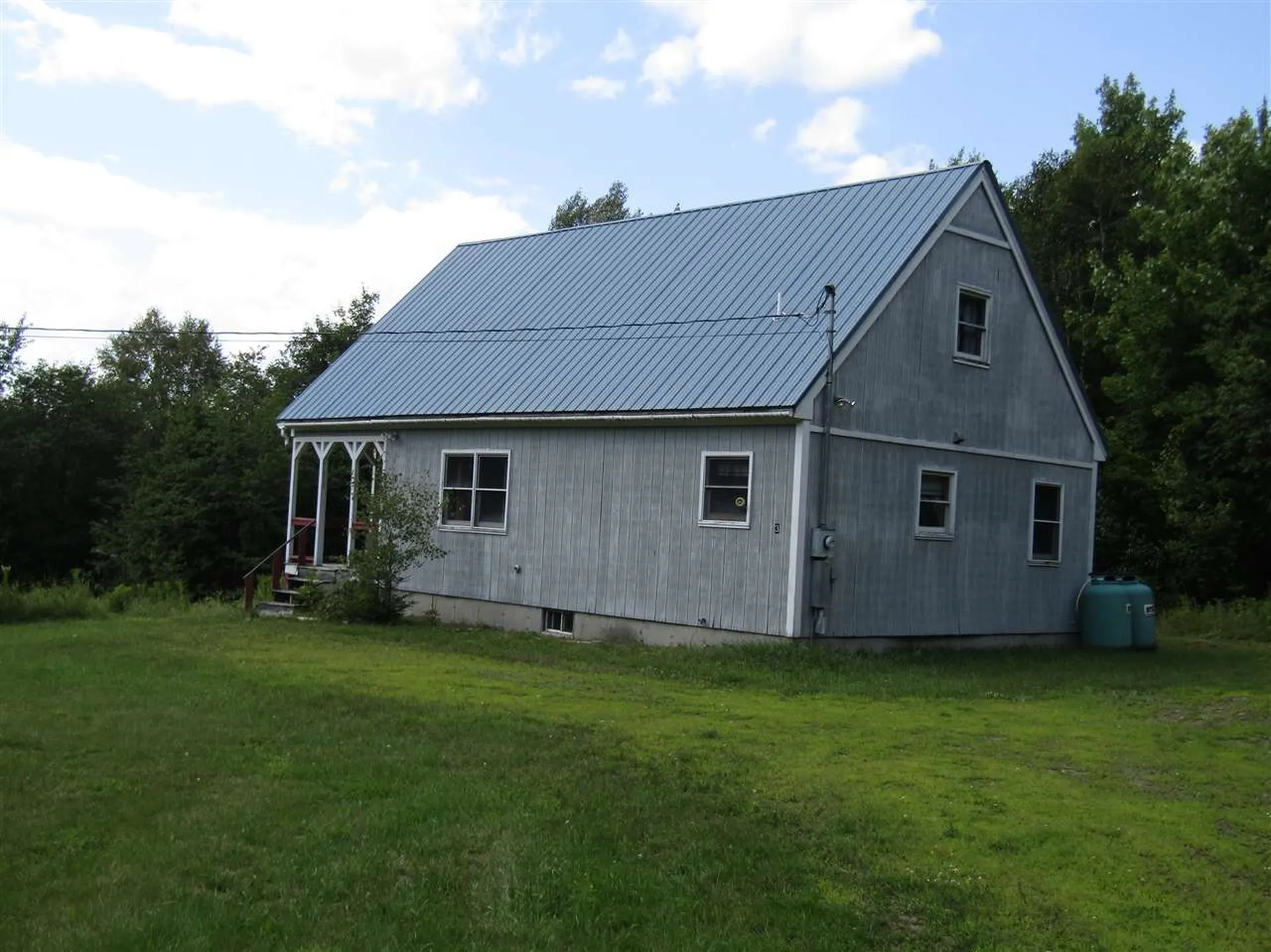 31 Mackinnon Road Colebrook NH 03576