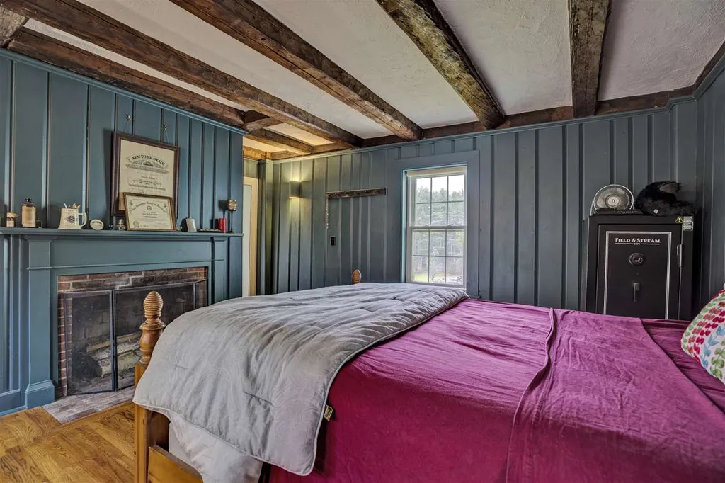 161 Shaker Street New London NH 03257