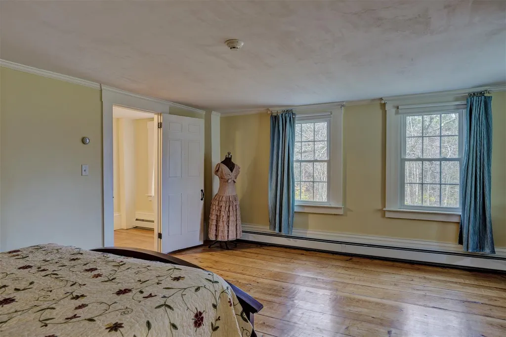 161 Shaker Street New London NH 03257