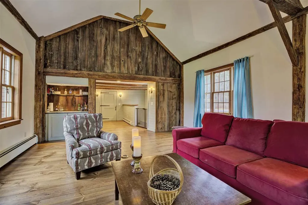 161 Shaker Street New London NH 03257