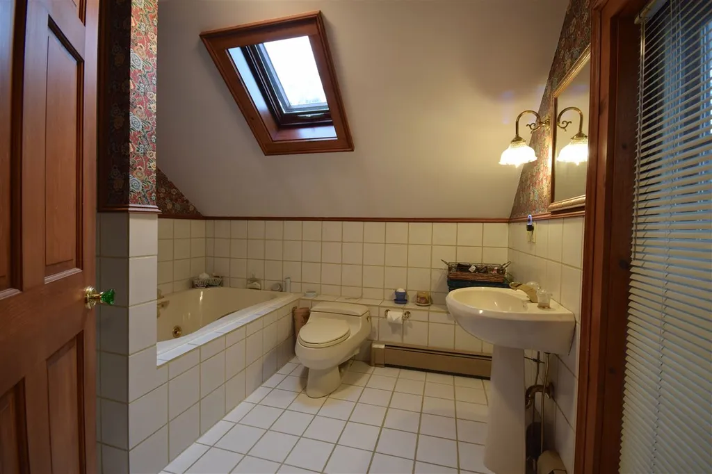 189 South Main Street Richford VT 05476