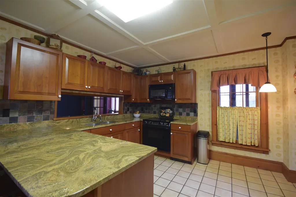 189 South Main Street Richford VT 05476