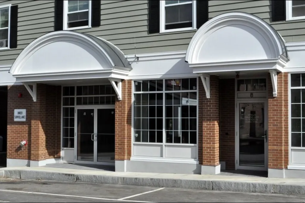8 Jenkins Court Durham NH 03824