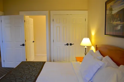 418 Q2 Jackson Gore Inn Ludlow VT 05149