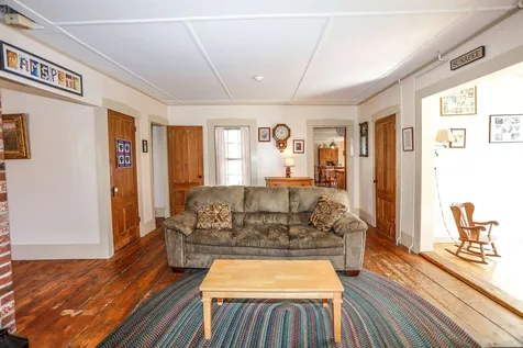 11 Lower Main Street Sunapee NH 03782