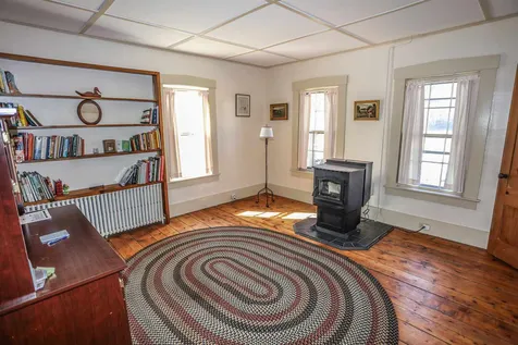 11 Lower Main Street Sunapee NH 03782
