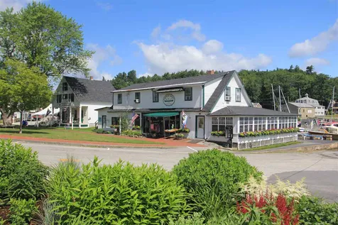 11 Lower Main Street Sunapee NH 03782