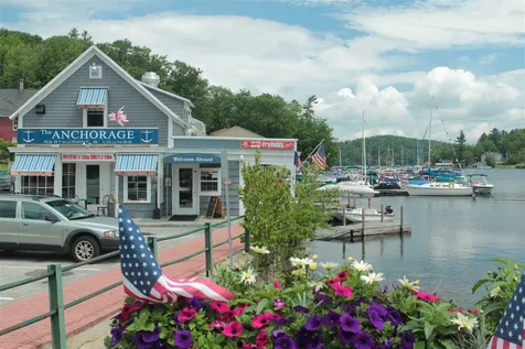 11 Lower Main Street Sunapee NH 03782