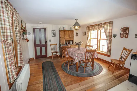 11 Lower Main Street Sunapee NH 03782