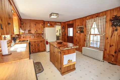11 Lower Main Street Sunapee NH 03782