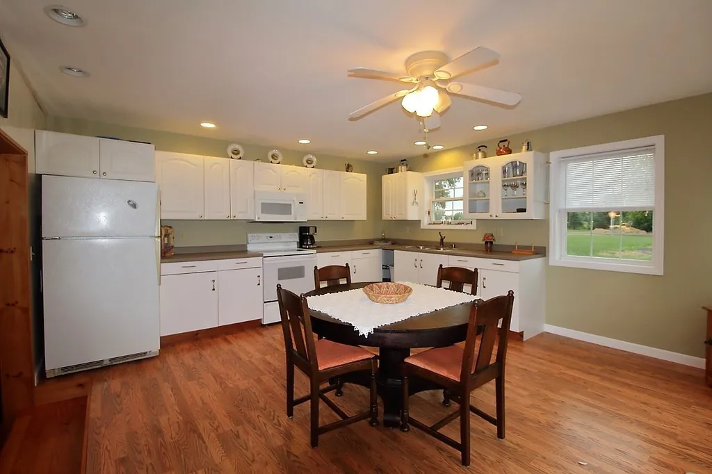 1447 West Shore Road Isle La Motte VT 05463