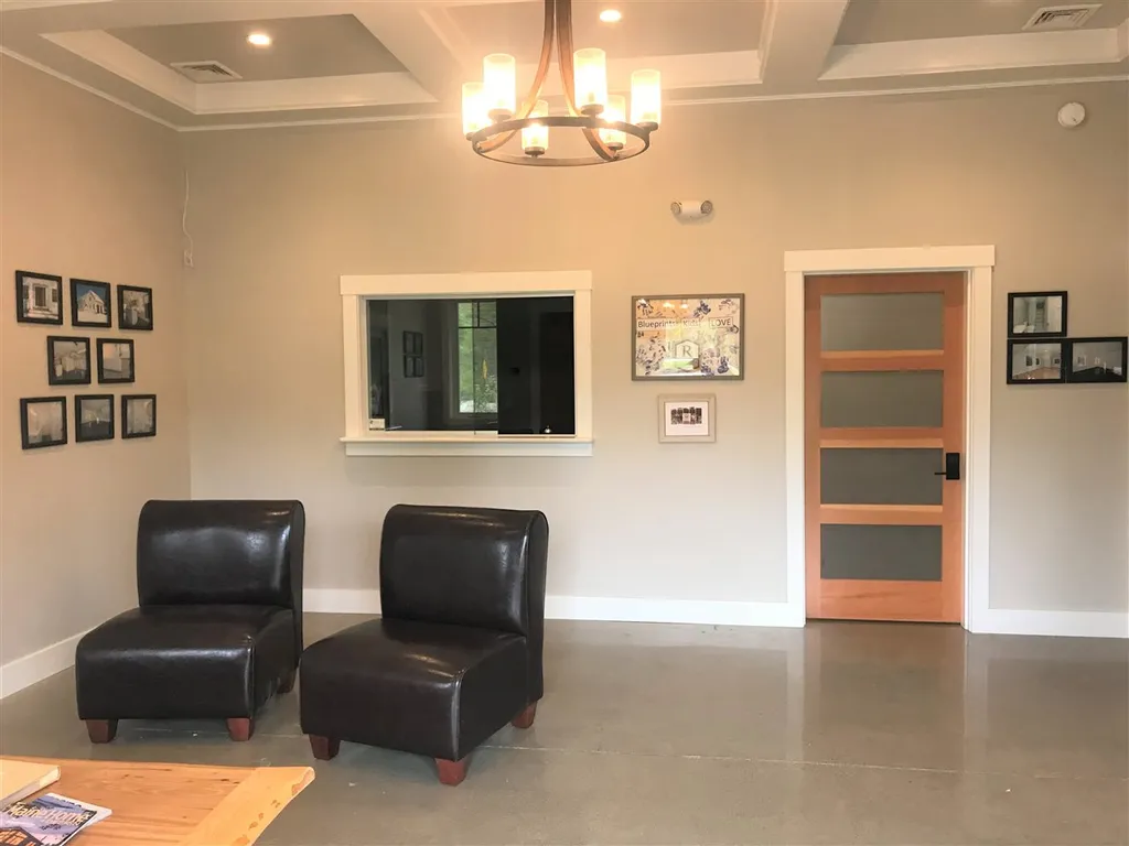 89 Route 236 - Harold Dow Highway Kittery ME 03904