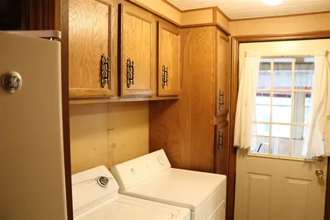 82 Elm Court Seabrook NH 03874
