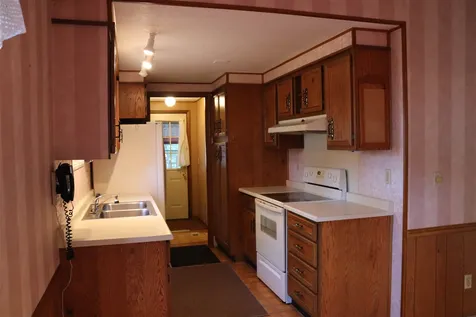 82 Elm Court Seabrook NH 03874