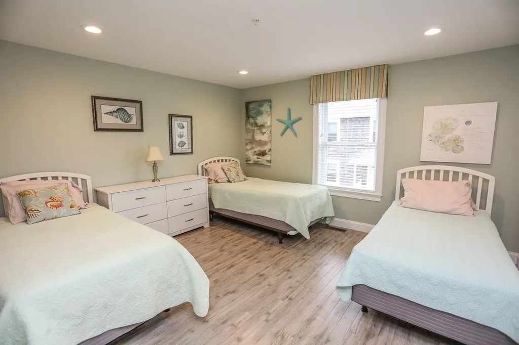 29 Epping Avenue Hampton NH 03842
