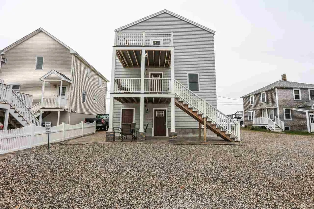 29 Epping Avenue Hampton NH 03842