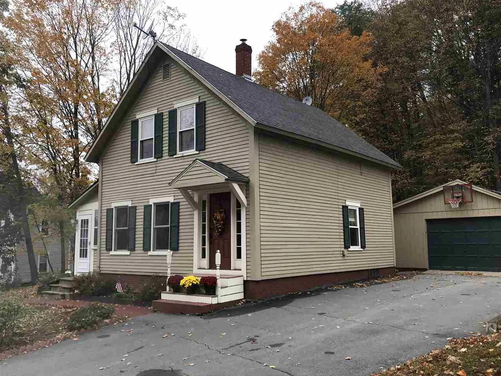 29 Taylor Hill Road Charlestown NH 03603
