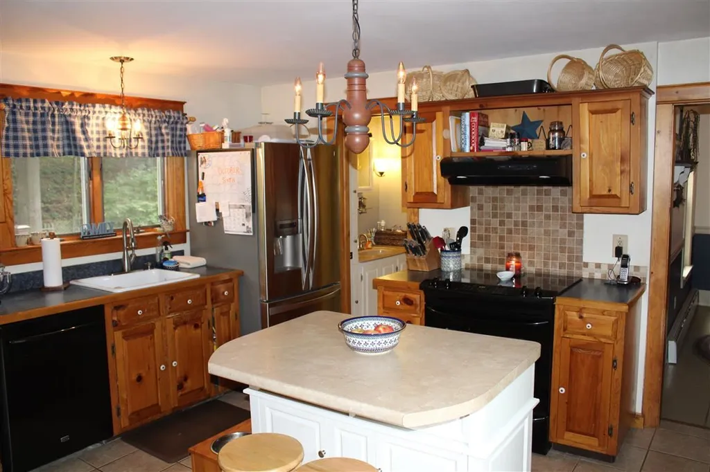 29 Taylor Hill Road Charlestown NH 03603