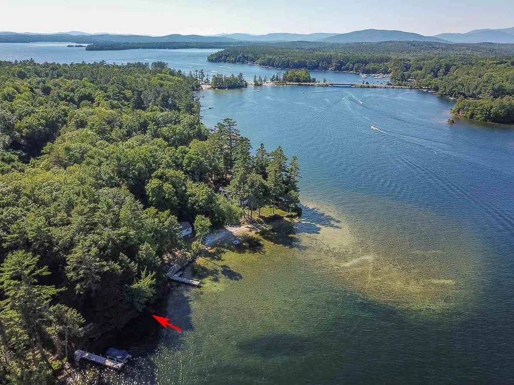 Leeward Shores Road Moultonborough NH 03254