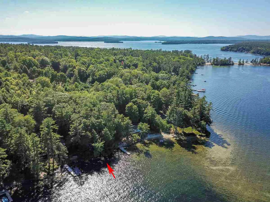 Leeward Shores Road Moultonborough NH 03254