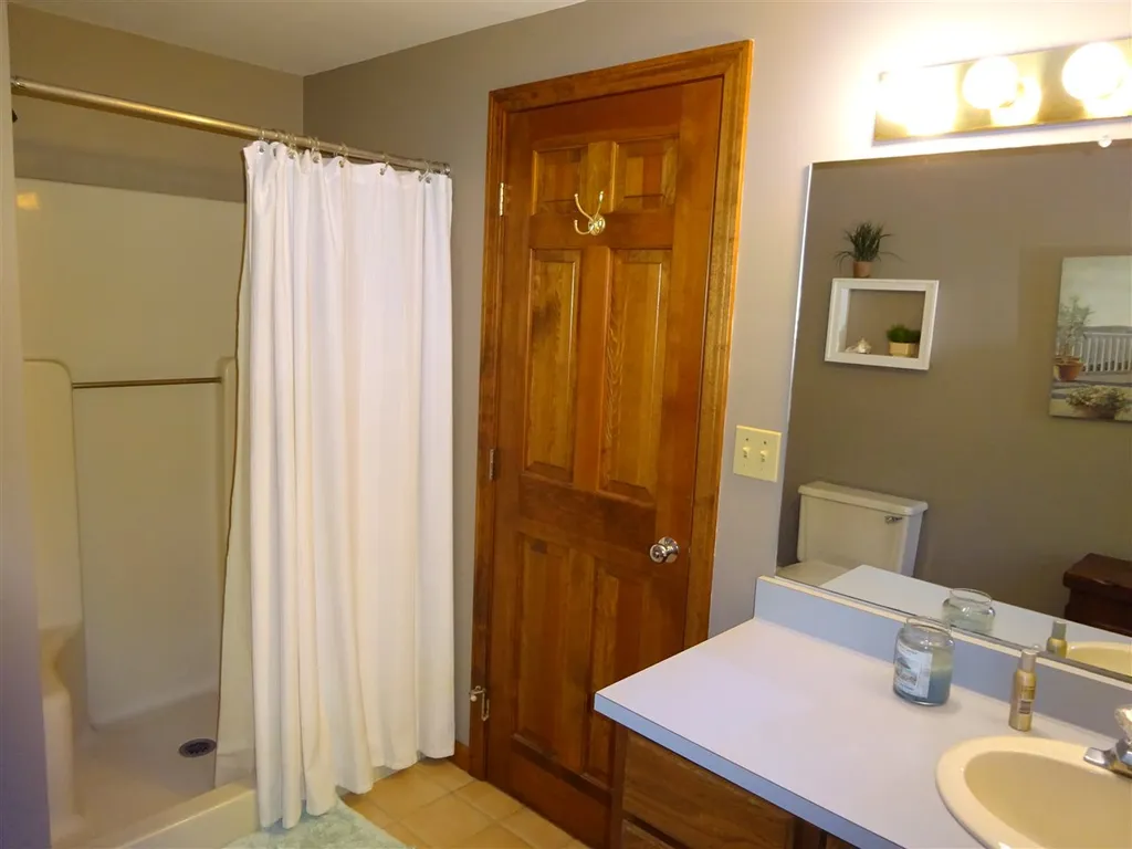 187 Darling Road Keene NH 03431