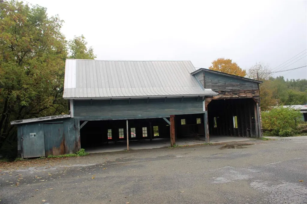 405 Railroad Street Johnson VT 05656