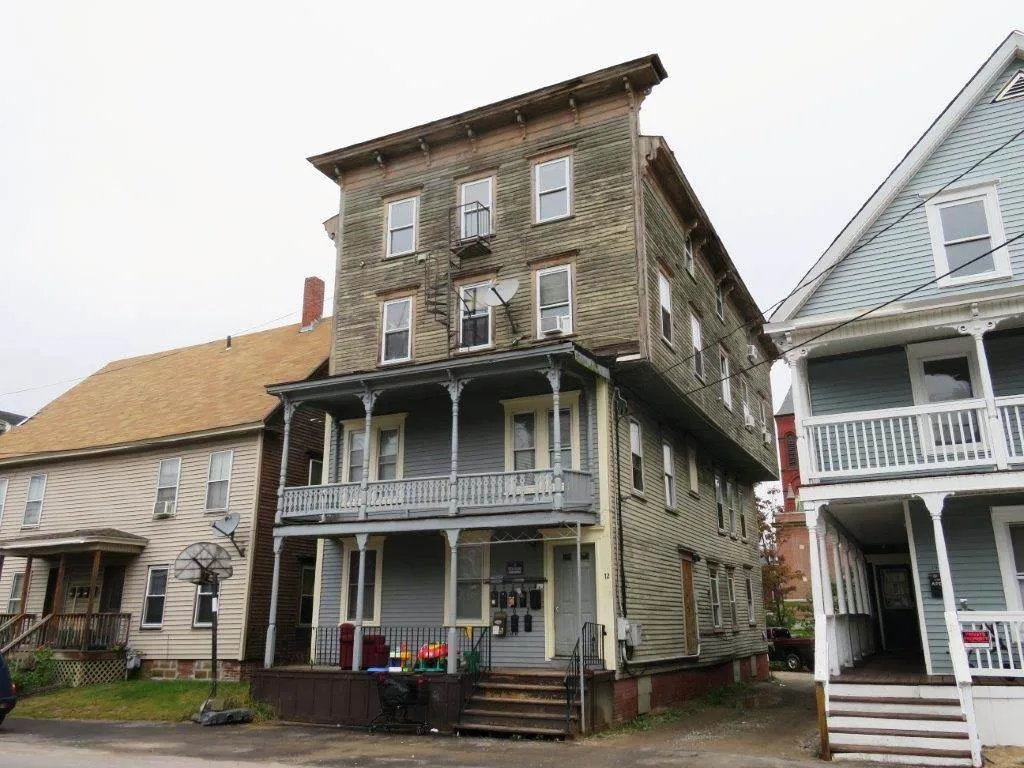 12 Winter Street Laconia NH 03246