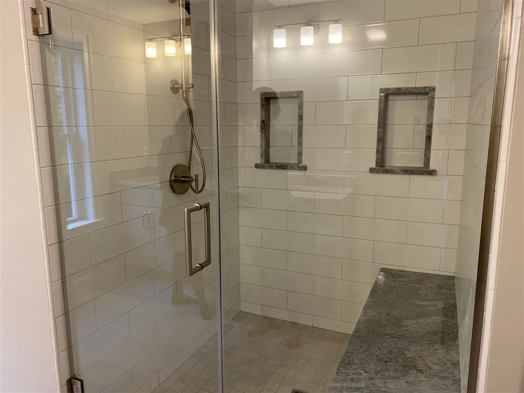 4 Barbaras Way Stratham NH 03885