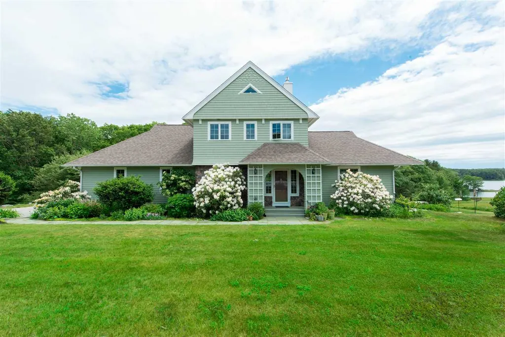 11 Hartley Farm Lane Kittery ME 03904