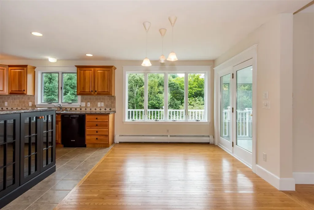 11 Hartley Farm Lane Kittery ME 03904