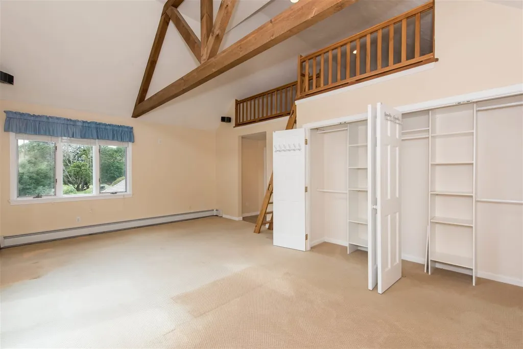 11 Hartley Farm Lane Kittery ME 03904