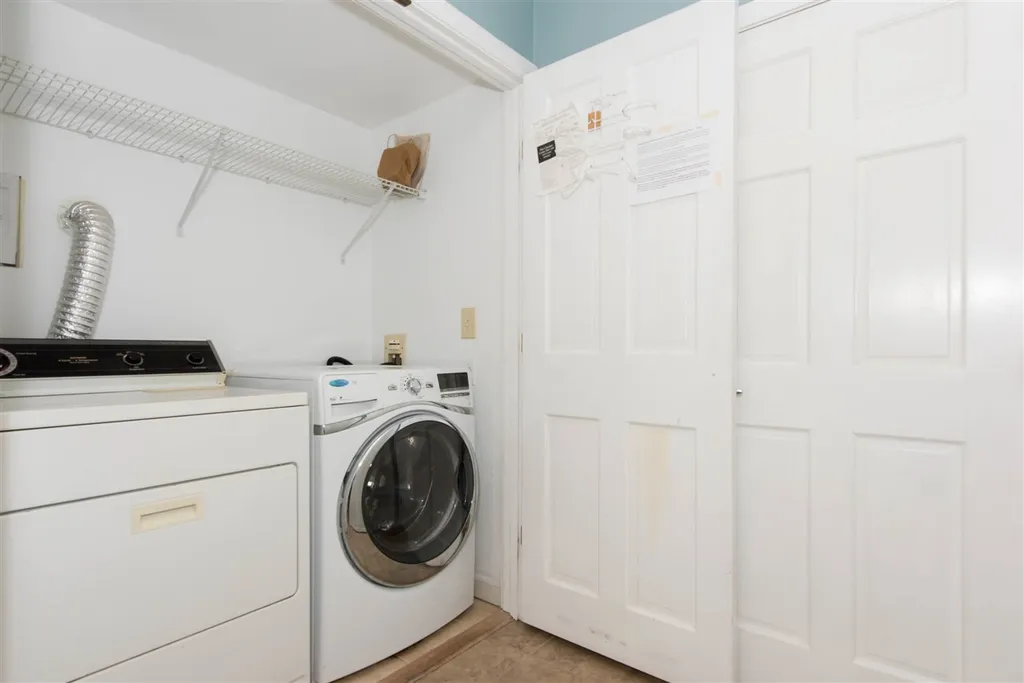 11 Hartley Farm Lane Kittery ME 03904