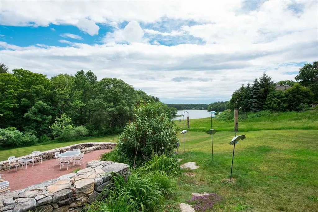11 Hartley Farm Lane Kittery ME 03904