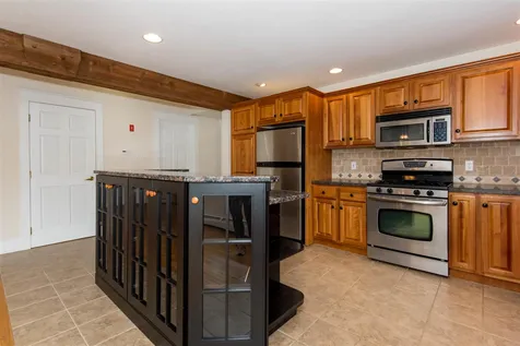 11 Hartley Farm Lane Kittery ME 03904