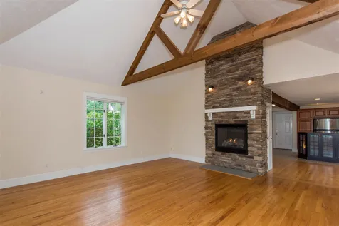 11 Hartley Farm Lane Kittery ME 03904