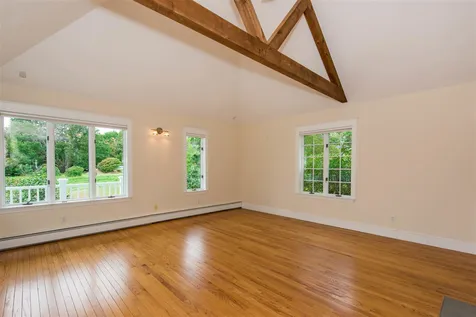 11 Hartley Farm Lane Kittery ME 03904