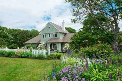 11 Hartley Farm Lane Kittery ME 03904