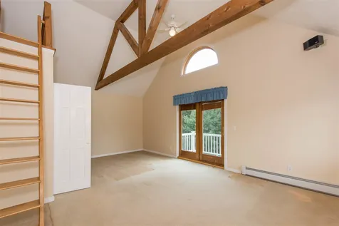 11 Hartley Farm Lane Kittery ME 03904